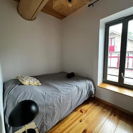 A Thousand And One Bubbles * Saint-Nectaire